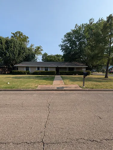 2311 Lange St Photo 1 2311 Lange St Photo 1