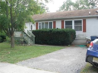 7 Tilton Ave, Toms River, NJ