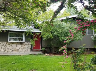 1720 Arlington Dr, Klamath Falls, OR 97601