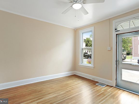 3rd image of 110 E Antietam St