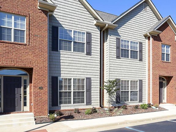 4th image of 1043 Chaney Place Dr