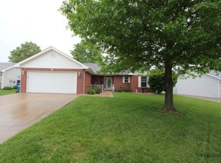 3936 Liverpool Dr, Jefferson City, MO 65109