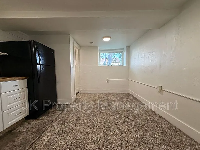 1 bed, 1.0 bath, $820 — Photo 3