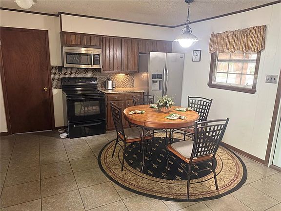 5th image of 600 Garland Rd