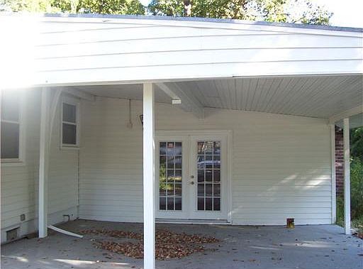 5th image of 2125 Glynnwood Dr
