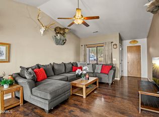 9657 Heritage Dr, Flagstaff, AZ 86004