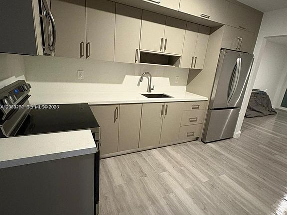 4th image of 225 SW 76th Ct #227