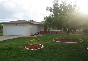 1st image of 417 NE 14th Pl