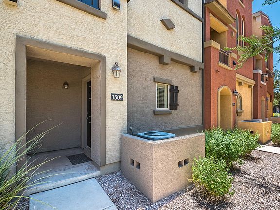 2nd image of 2402 E 5TH Street #1509