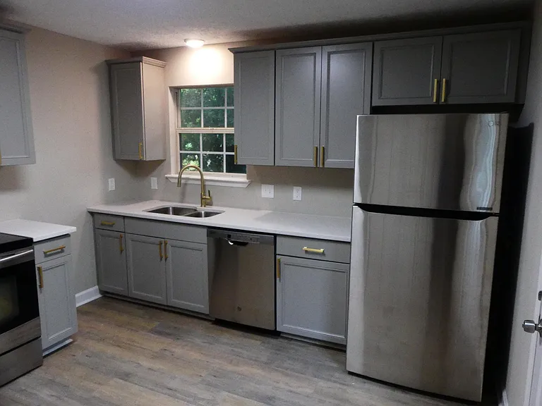 Another angle of the kitchen.
