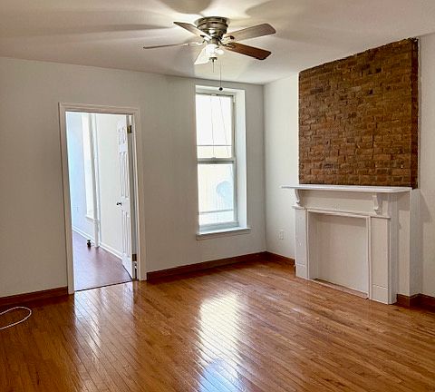 3rd image of 344 Lafayette Ave APT 4C