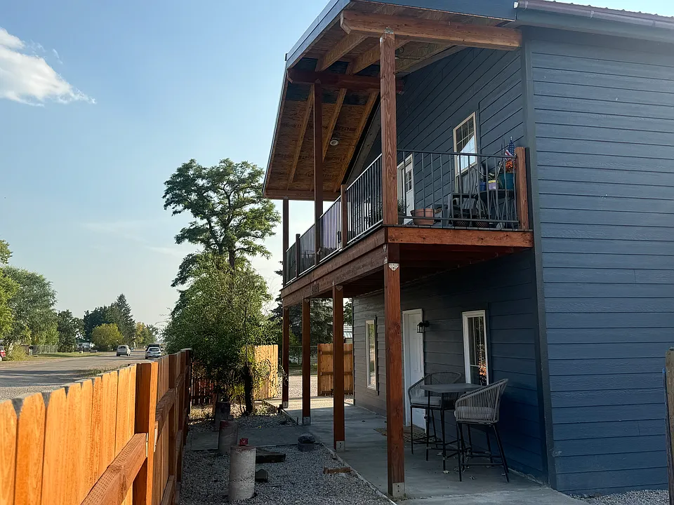 Outside frontal view.