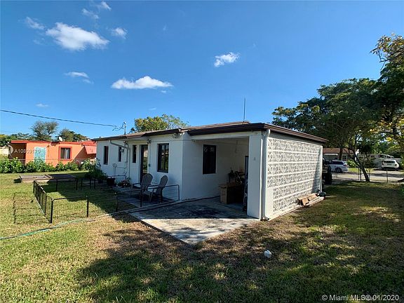 4th image of 1111 NE 142nd St #0