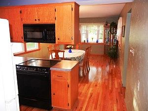 5th image of 2138 W Birchwood Ave