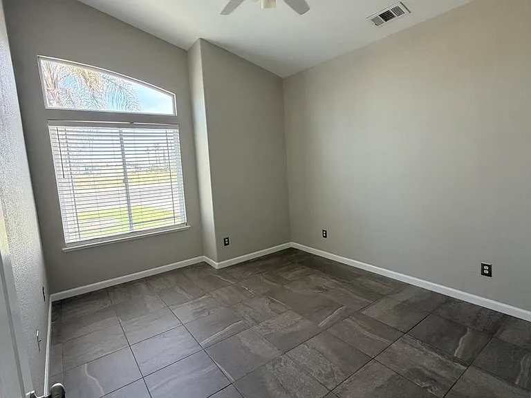 3920 Mountain View Rd — Photo 9