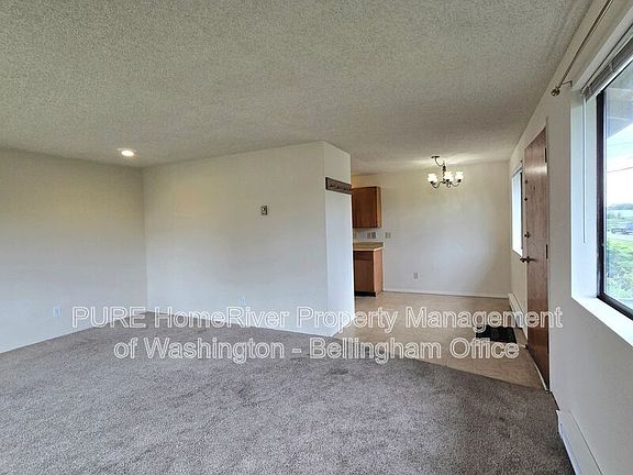 3rd image of 5084 Labounty Dr