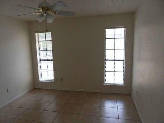 3rd image of 102 Gwendola Dr