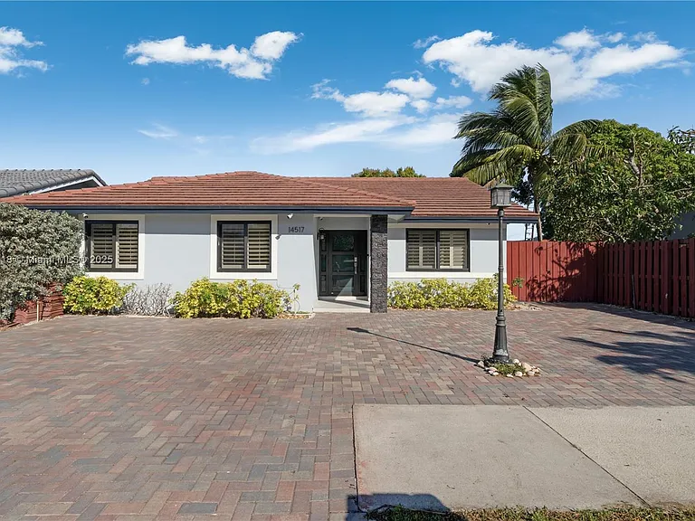 14517 SW 98th Ter — Photo 31