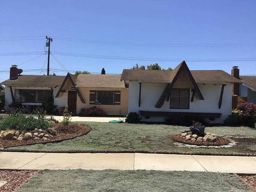 3 bed, 2.0 bath, 1280 sqft, $5,200 — Photo 3
