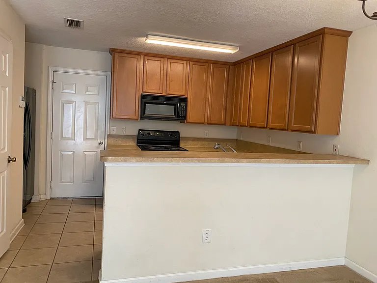 1049 N Black Cherry Dr — Photo 13