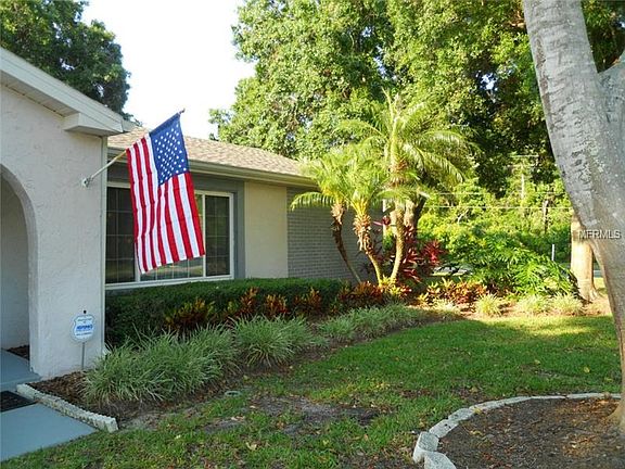 5th image of 3454 Hyde Park Dr