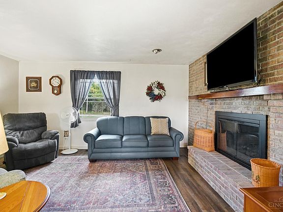 5th image of 7939 Conservancy Rd