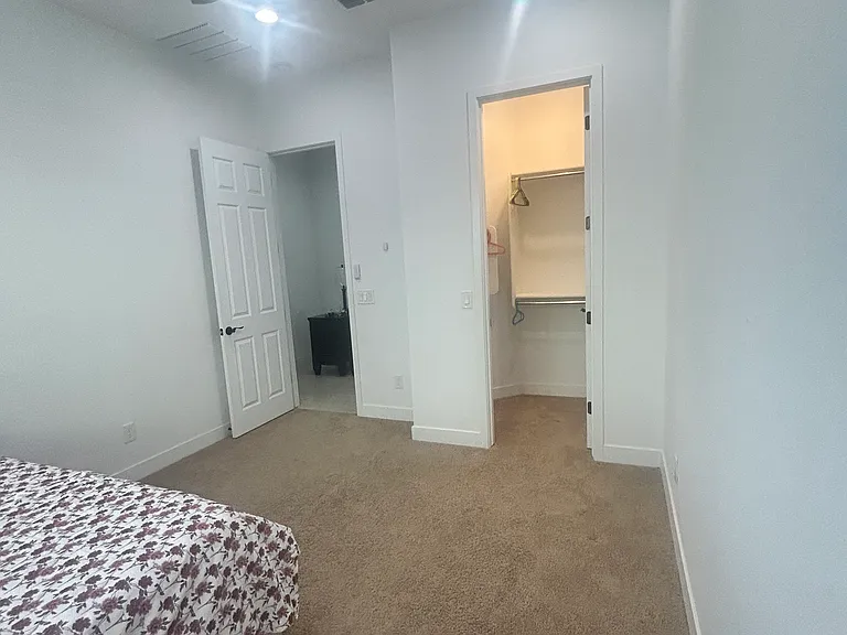 Bedroom3 with walk-in closet