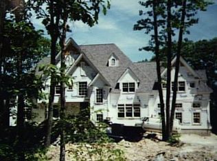 13 Kent, Newtown, CT 06470