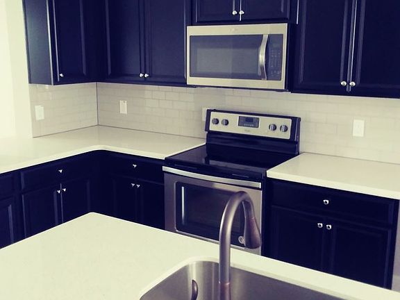 3rd image of 6531 Calamondin Dr