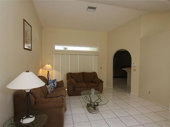 3rd image of 1416 Holleman Dr