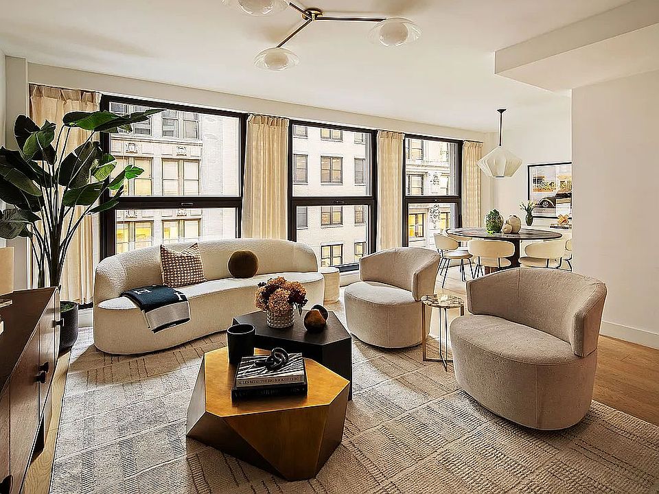 1st image of 21 W 17th St #7