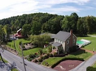 174 Texter Mission Rd, Robesonia, PA 19551