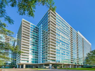 9715 Woods Dr UNIT 1802, Skokie, IL, 60077
