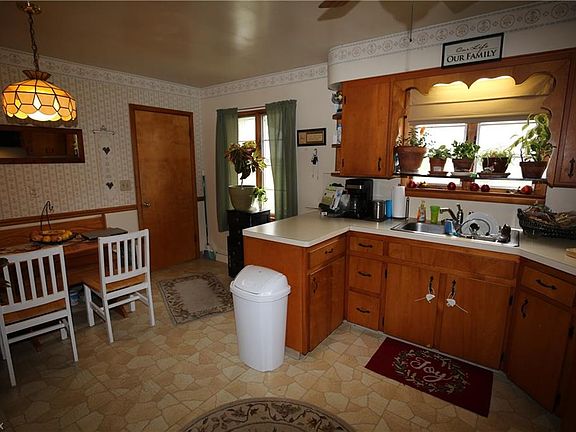 2nd image of 10563 Middle Ave