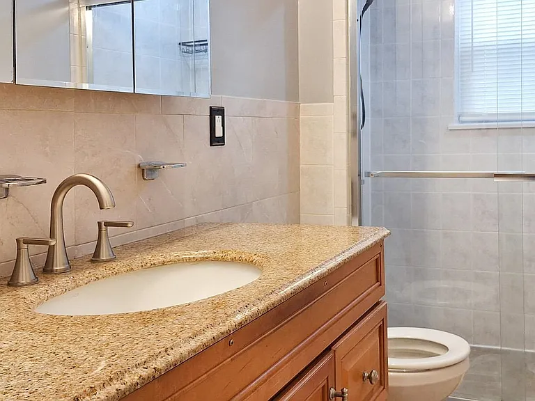 175 Delavan Ave — Photo 13