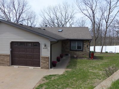 3047 Deerwood Cir, Dubuque, IA, 52003