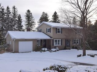 5 Ashwood Ln, Skaneateles, NY 13152