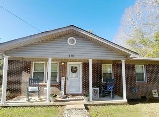 110 Linda Ln, Greenwood, SC 29649