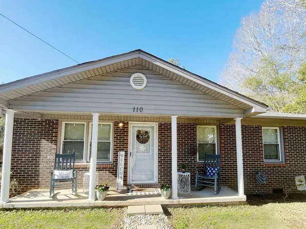 110 Linda Ln, Greenwood, SC 29649