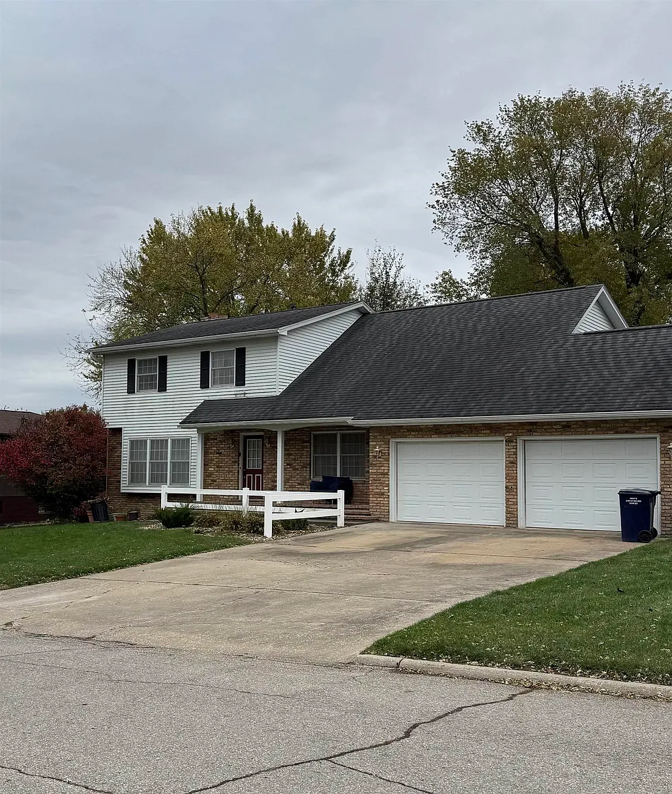 214 Valley Dr photo 1