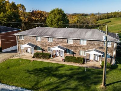 892 Red Hill Rd, Parkersburg, WV, 26104