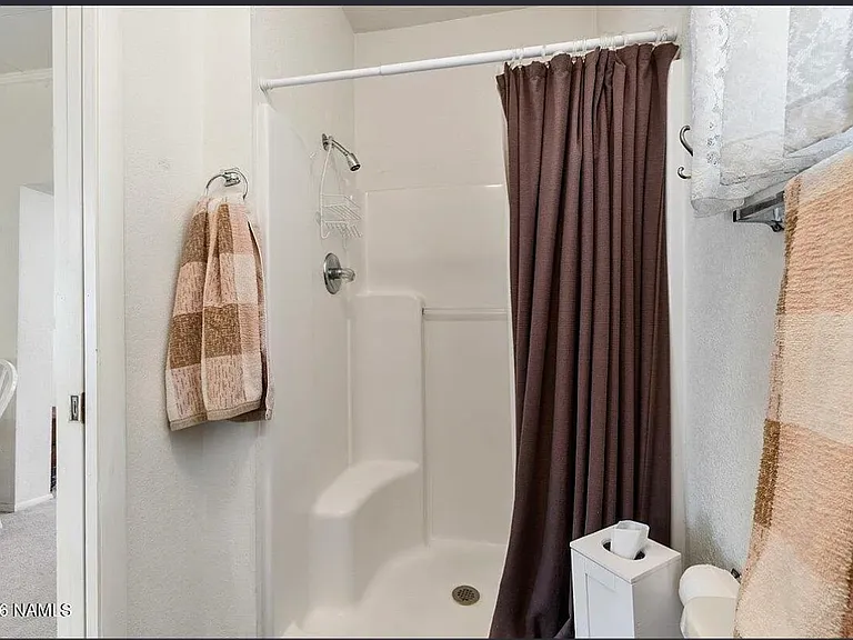 412 W Sherman Ave — Photo 9