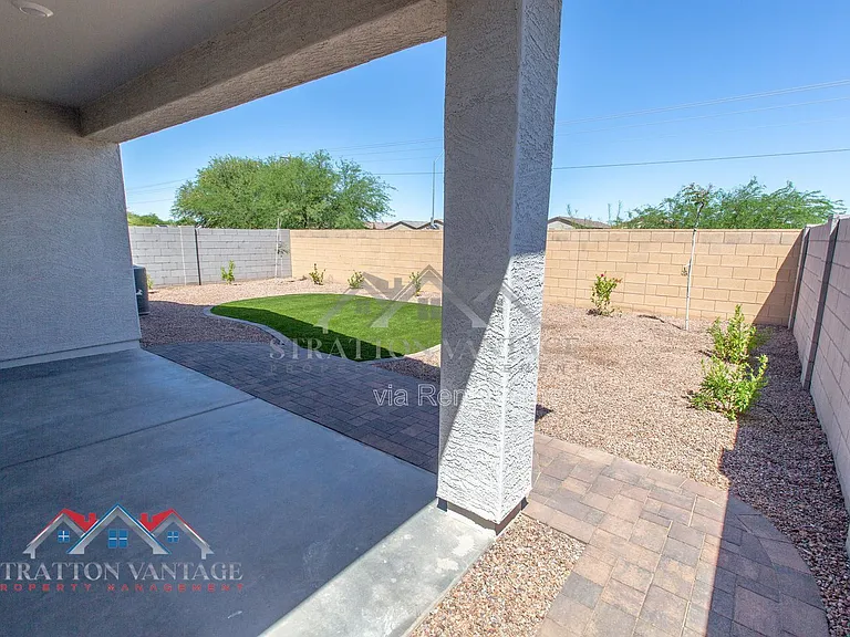 1330 W Hess Ave — Photo 38