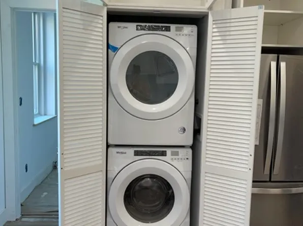 565 6th Avenue image 14 of 20