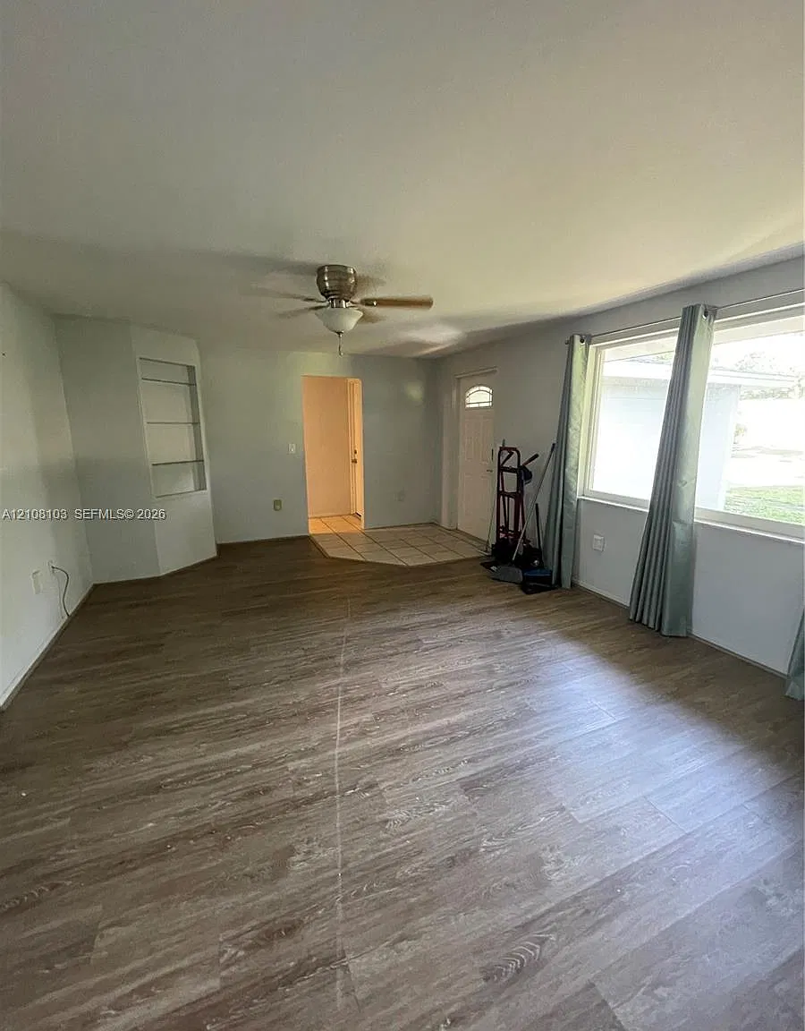 Country Club Heights First — Photo 3