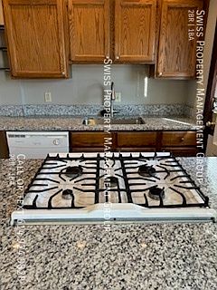 1st image of 1636 Glenn Ave #1636