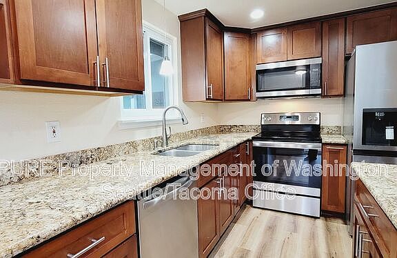 4th image of 31313 62nd Avenue Ct S