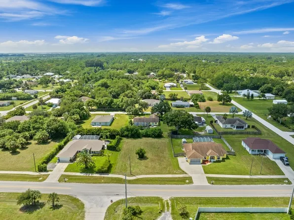 9155 87th St, Vero Beach, FL 32967