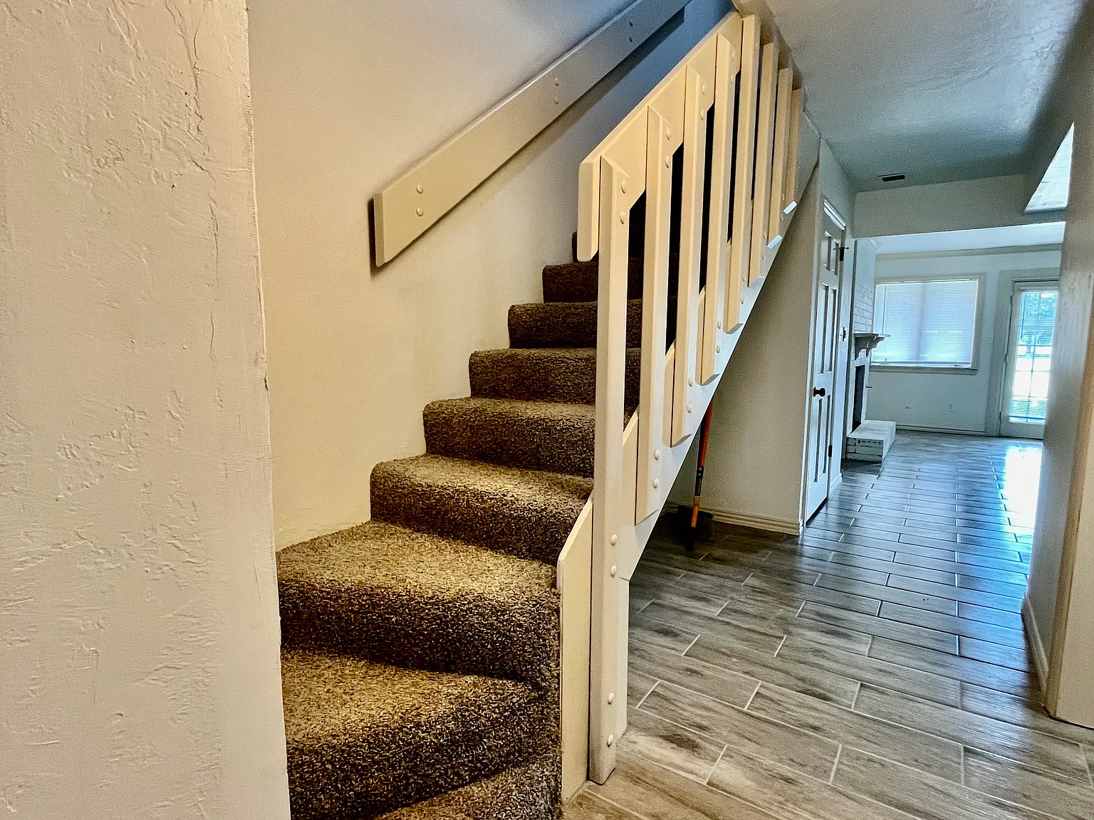 2 bed, 1162 sqft, $1,275 — Photo 3