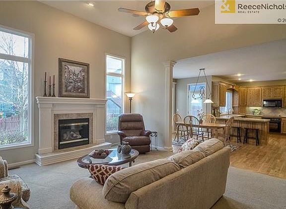 5th image of 157 NE Misty Meadow Cir